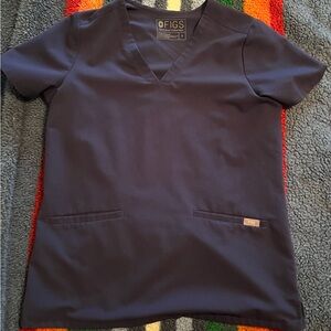 Figs Casma scrub top